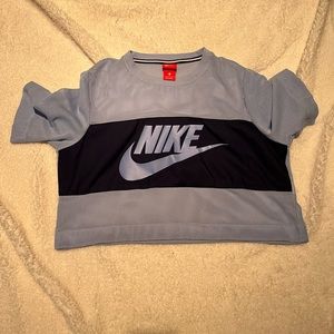 Nike Crop Top